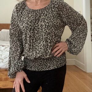 White House Black Market Blouse